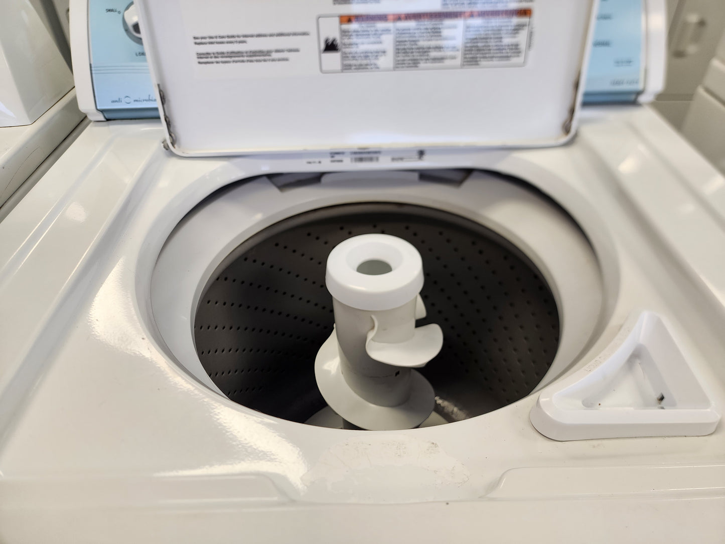 AMANA USED WASHER W-0325 1 YEAR WARRANTY 3 REPAIRS IN 12 MONTH PERIOD IF PURCHASED AT $495