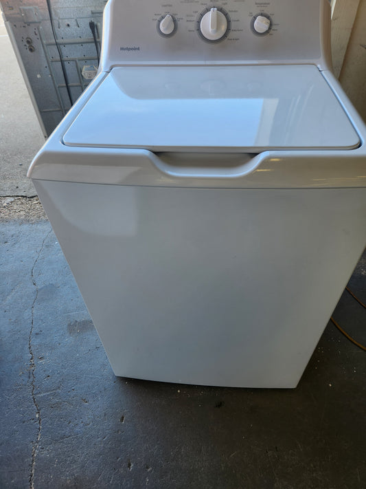 W-932G. Ge washer.  One year warranty 2 repair in the one year time frame,you are responsible to bring the washer back into the store for any repairs.We do not cover the springs due to over loading of the washer we put new springs in it.