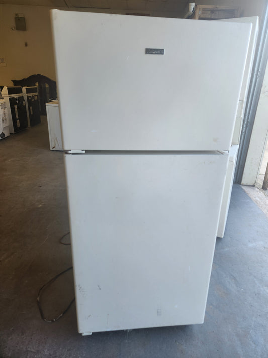 Rtb-0908 HOTPOINT REFRIGERATOR 30 days warranty