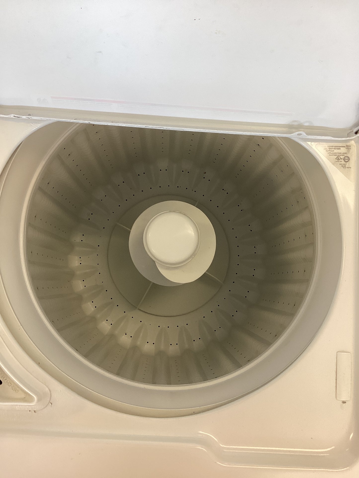 *W-756H HOTPOINT WASHER 90 days WARRANTY IF SERVICES ARE NEEDED YOU ARE RESPONSIBLE TO BRING IT BACK INTO THE STORE FOR SERVICES.