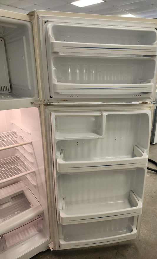 USED G.E REFRIGERATOR 18 CUBIC FT 30 DAYS WARRANTY RTB-1255