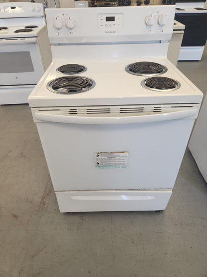 *SEW-2AWA. Frigidaire electric stove 30 days warranty. NO POWERCORD